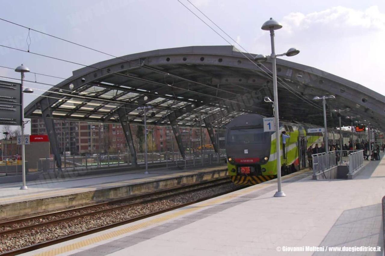Milano Holiday & Work House - Duomo Luaran gambar